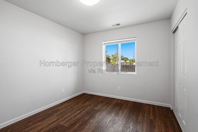 Building Photo - 14412 E Heroy Ln