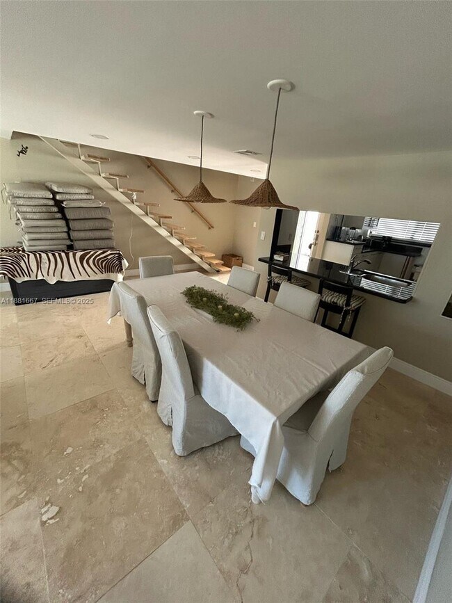 Building Photo - 4000 NE 168th St