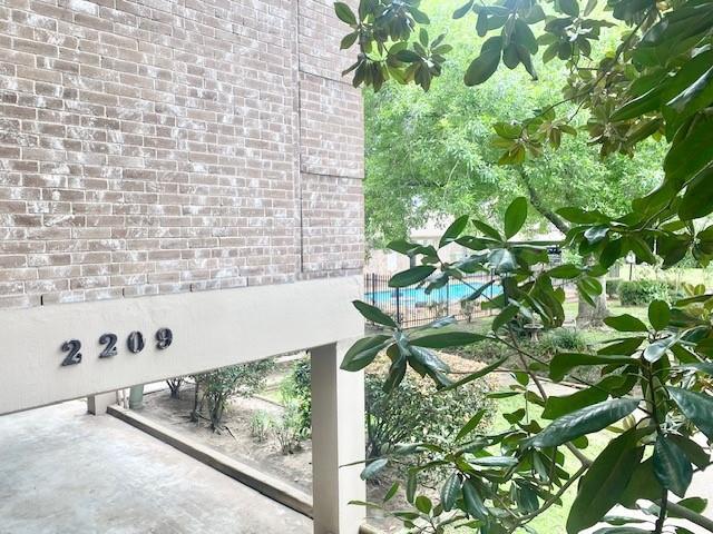 Building Photo - 2209 S Braeswood Blvd