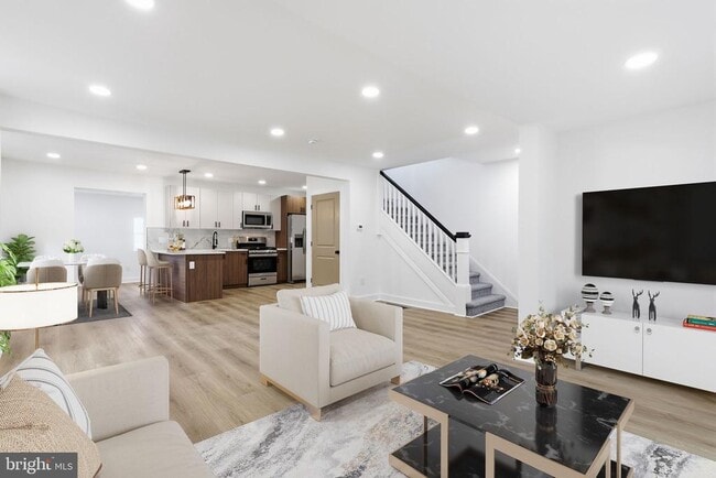 Building Photo - 7803 Monroe Ave