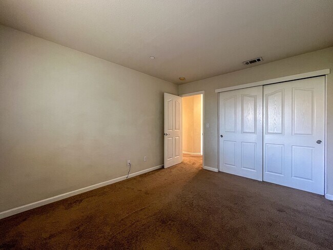 Building Photo - 151 San Marco Way