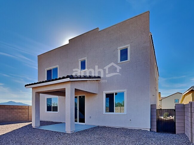 Building Photo - 9742 N Camino Benicardo
