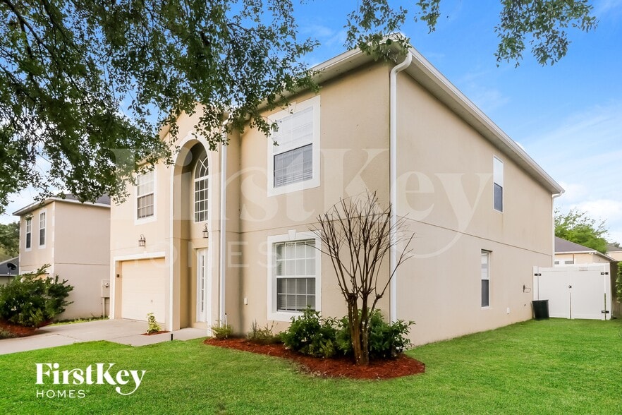 Building Photo - 2130 Aitkin Loop