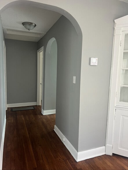 Building Photo - 2011 Waverly