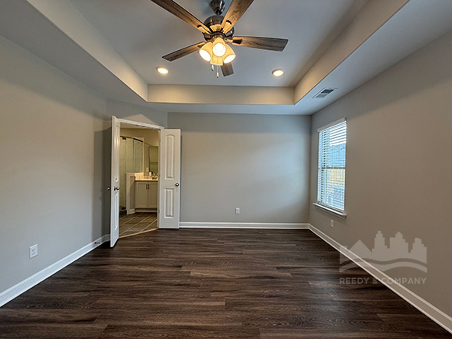 Building Photo - 40 Blue St