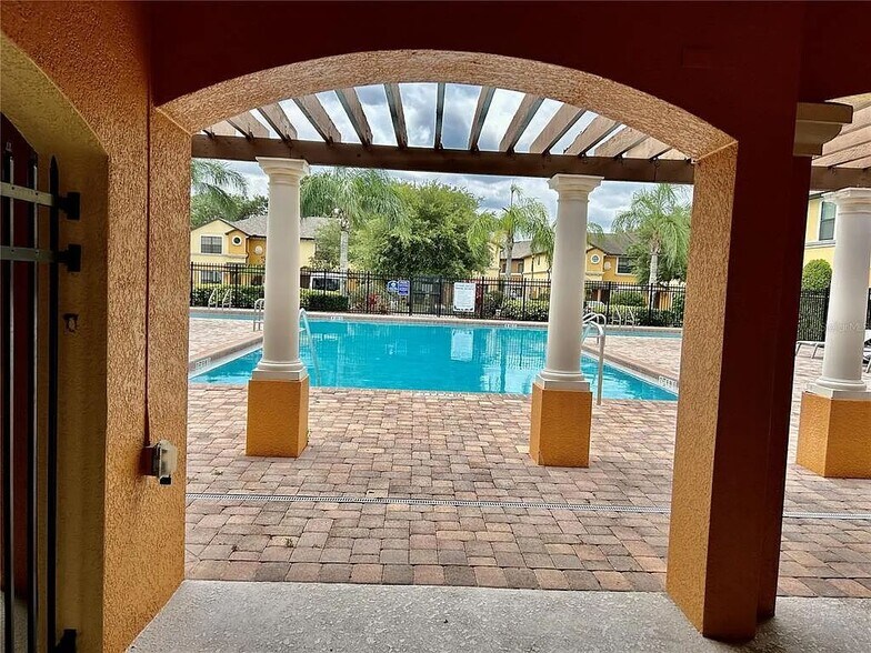 Building Photo - 3451 Windsor Lake Cir