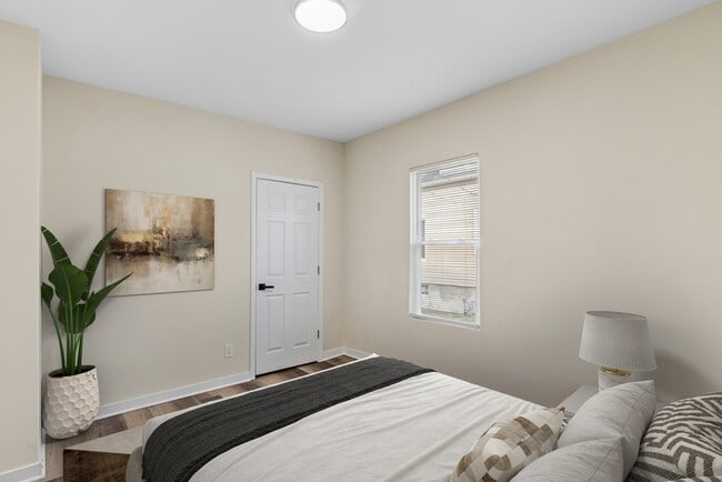 Building Photo - 515 George Ave