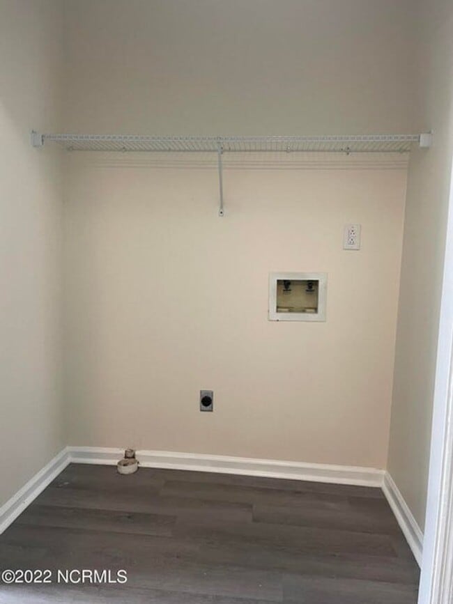 Building Photo - Welcome to Foxhorn Village