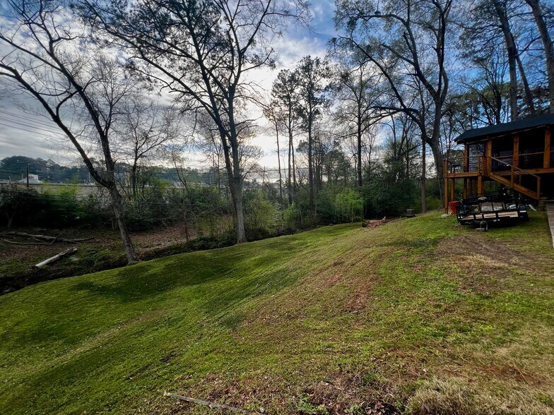 Building Photo - 3024 Whispering Pines Cir