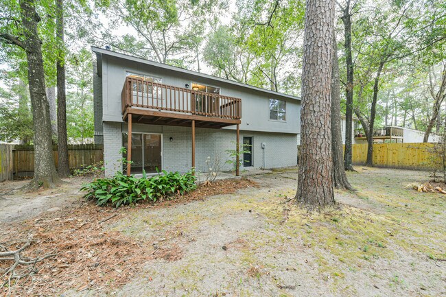 Building Photo - 2051 Oak Shores Dr