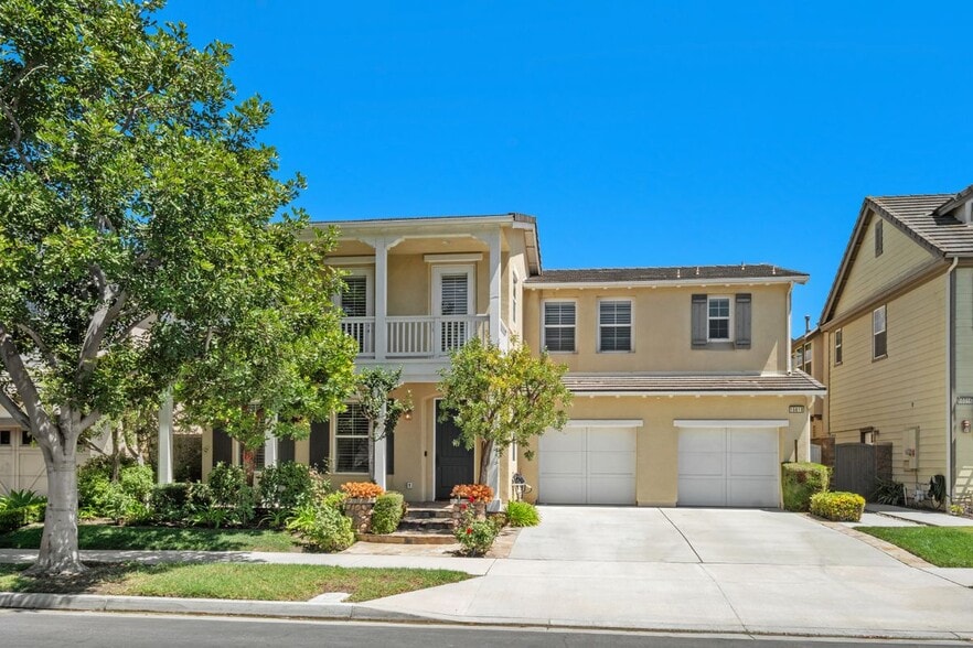 Building Photo - 16618 Honeybee Dr