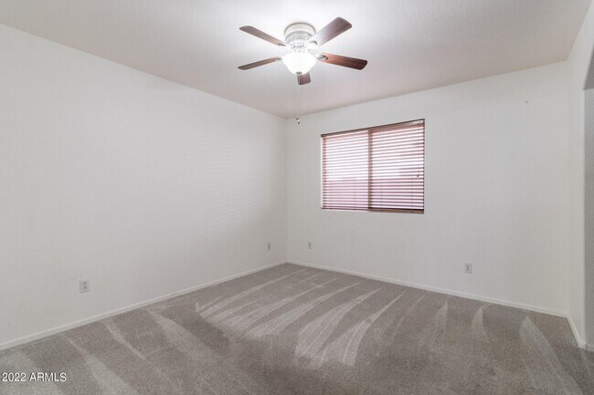 Building Photo - 1681 W Musket Way