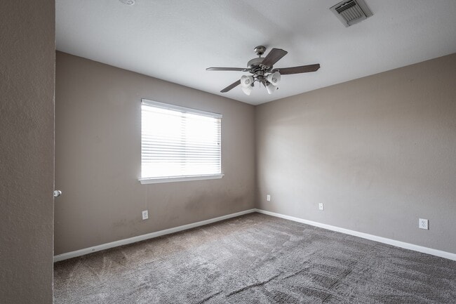 Building Photo - 9611 Sage Deck Ln