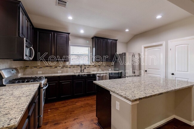 Building Photo - 188 Orchard Hill Trail