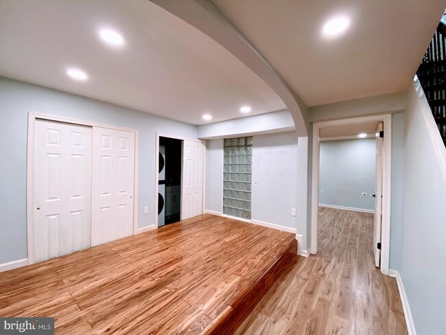 Building Photo - 618 Shropshire Dr
