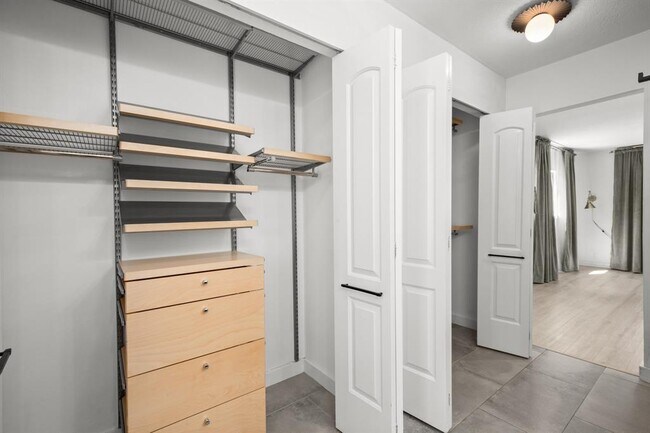 Building Photo - 5504 Kings Hwy