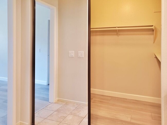 Building Photo - 25685 Fishermans Dr