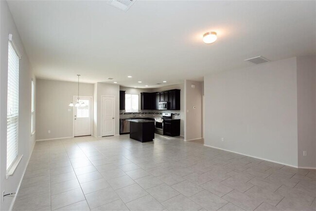Building Photo - 163 Palm Dr