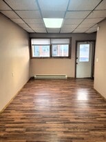 Building Photo - 118 Spring St