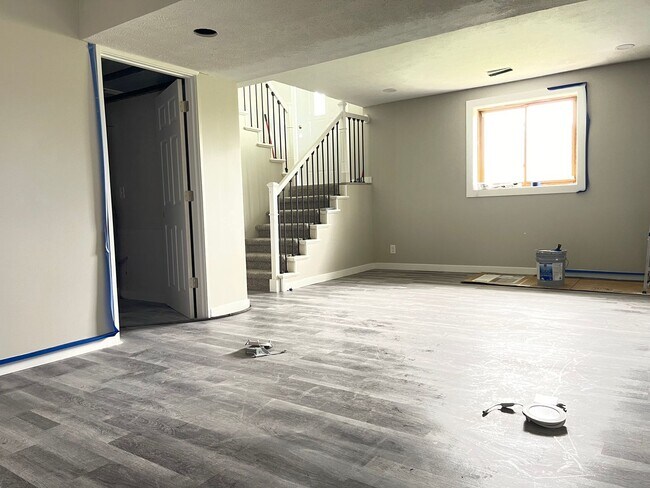 Building Photo - Move-in special offer!!! Newly rebuilt hou...