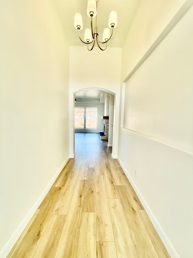 Building Photo - Three Bedroom Home in Washington Fields