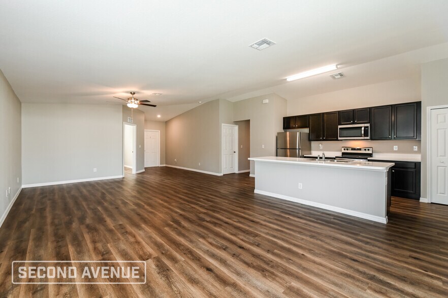 Building Photo - 106 Baldur Dr