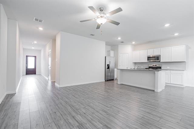 Building Photo - 624 Beltrand Ln
