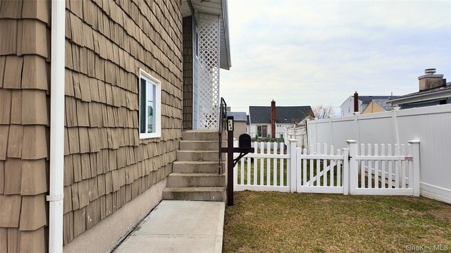 Building Photo - 468 Nassau Ave