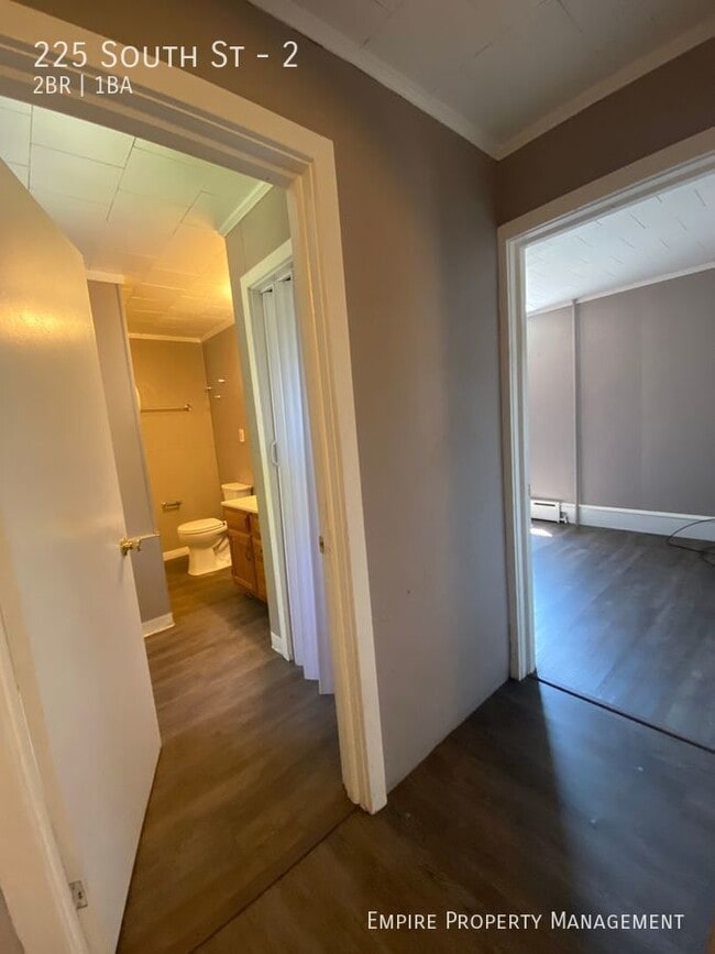 Building Photo - 225 South St