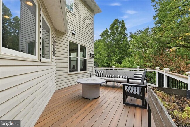 Building Photo - 47791 Macgill Ct