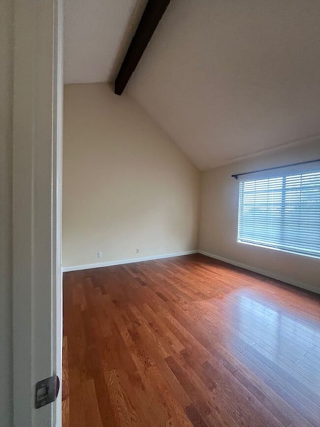 Building Photo - 14419 Outrigger Dr