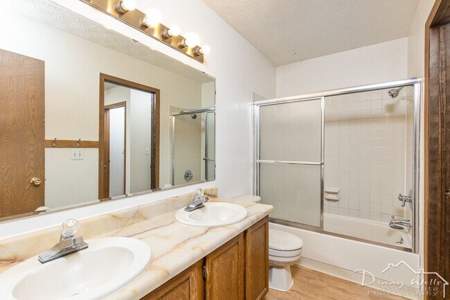 Building Photo - 6632 Stella Place