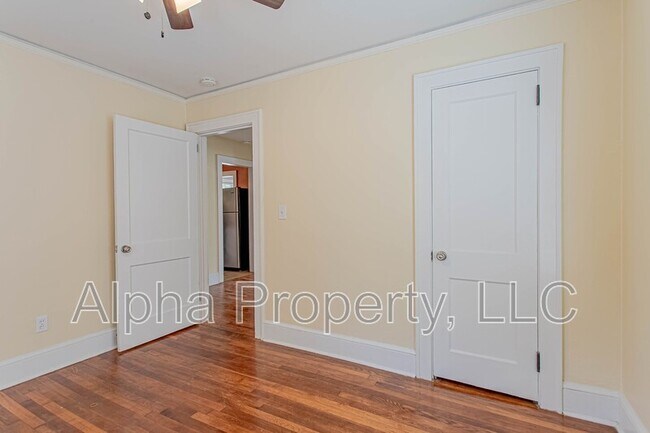 Building Photo - 14 Skyland Dr