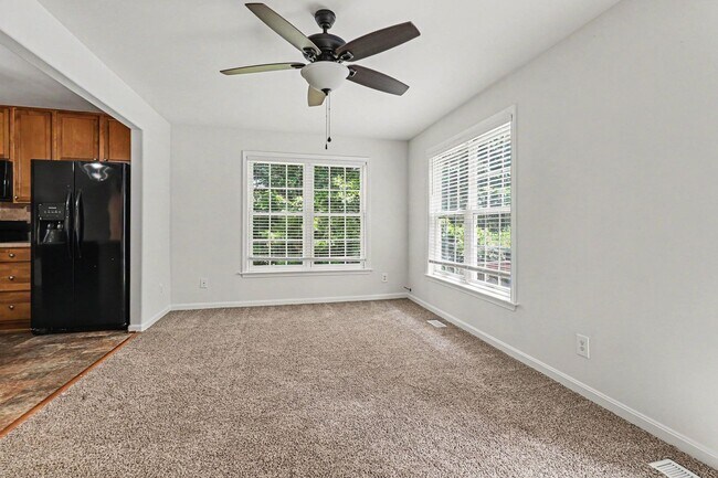 Building Photo - $2,295/Month | 3 Bed | 2.5 Bath | End-Unit Townhome in Belmont at Carmel Church | New HVAC | Wood...