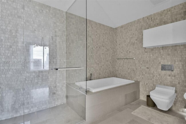 Building Photo - 88 SW 7th St