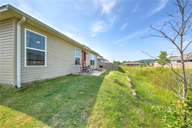 Building Photo - 1221 S Ivory Bill Ln