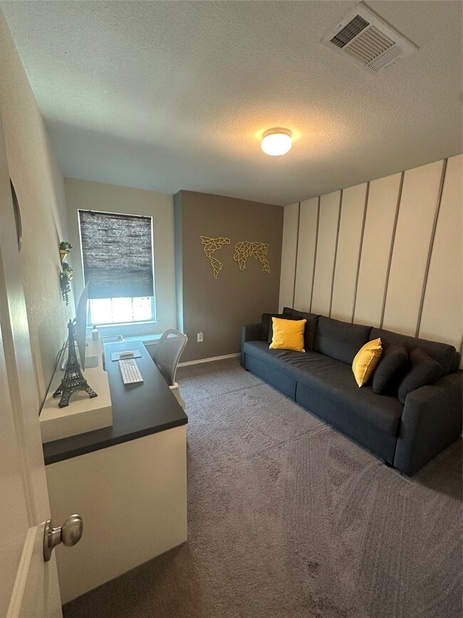 Building Photo - 5730 Pampus Prairie Rd