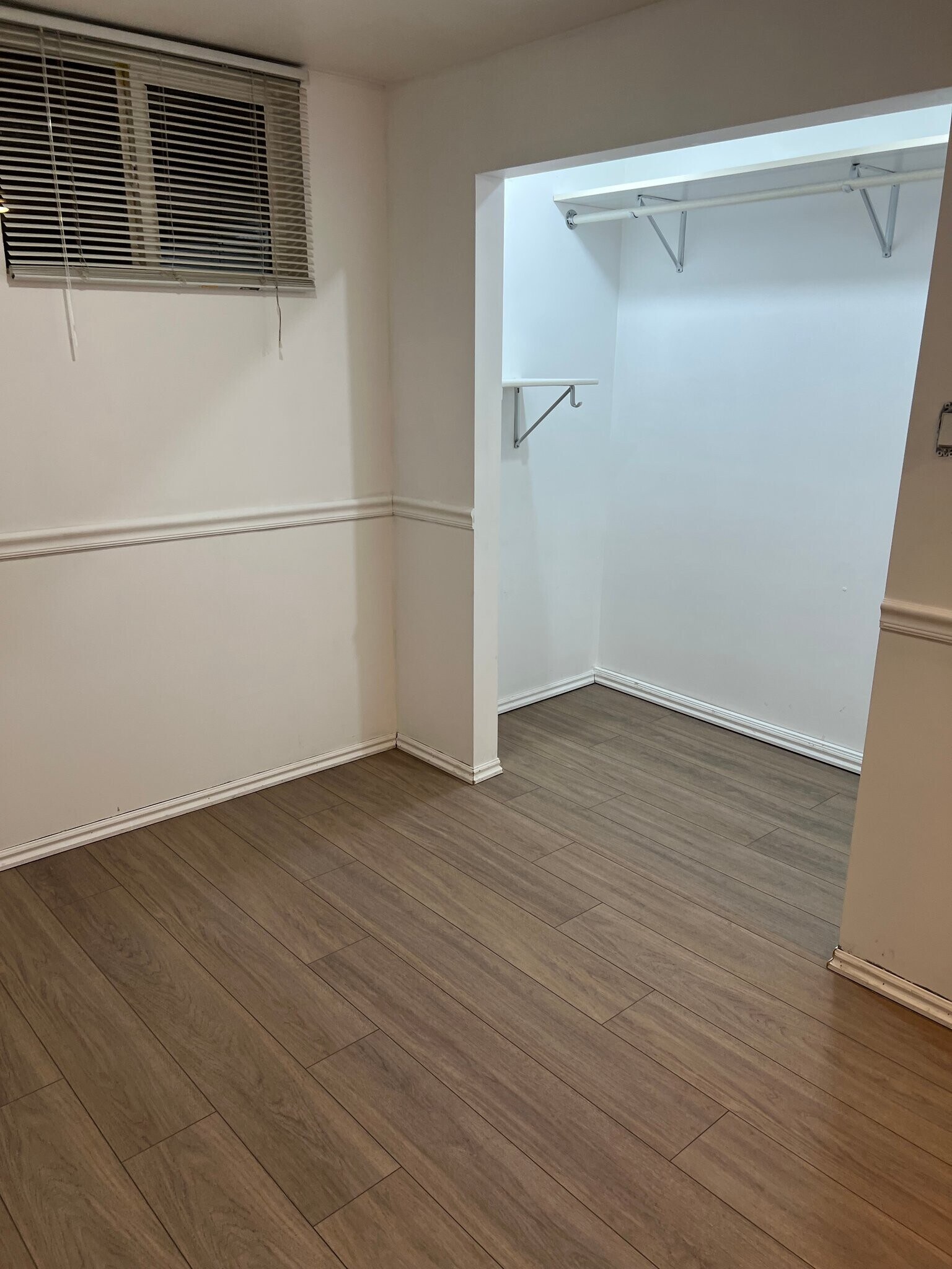Building Photo - 407 E 800 S