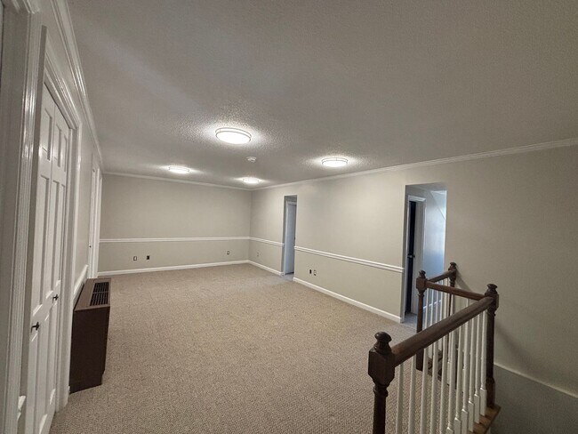 Building Photo - Stunning 4-Bedroom Condo in Johnson City