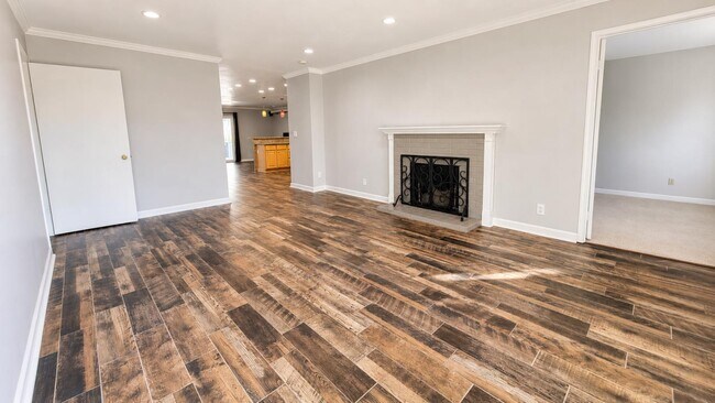 Building Photo - 2132 Forbes Ave