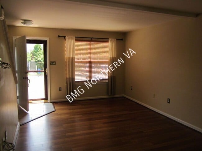 Building Photo - 14306 Newbern Loop