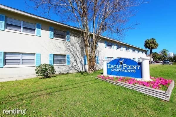 Building Photo - 460 Brentwood Dr