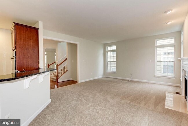 Building Photo - 2705 Mae Wade Ave