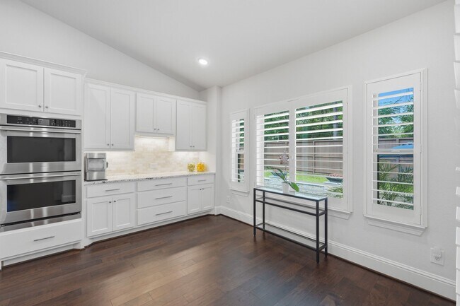 Building Photo - 111 N Bimini Twist Cir