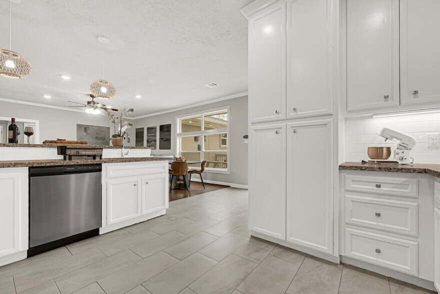 Building Photo - 11418 Braewick Dr