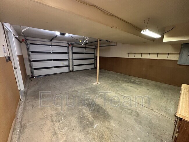 Building Photo - 4548 Forest Haven Ln