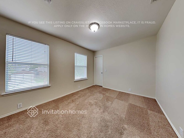 Building Photo - 1804 White Feather Ln