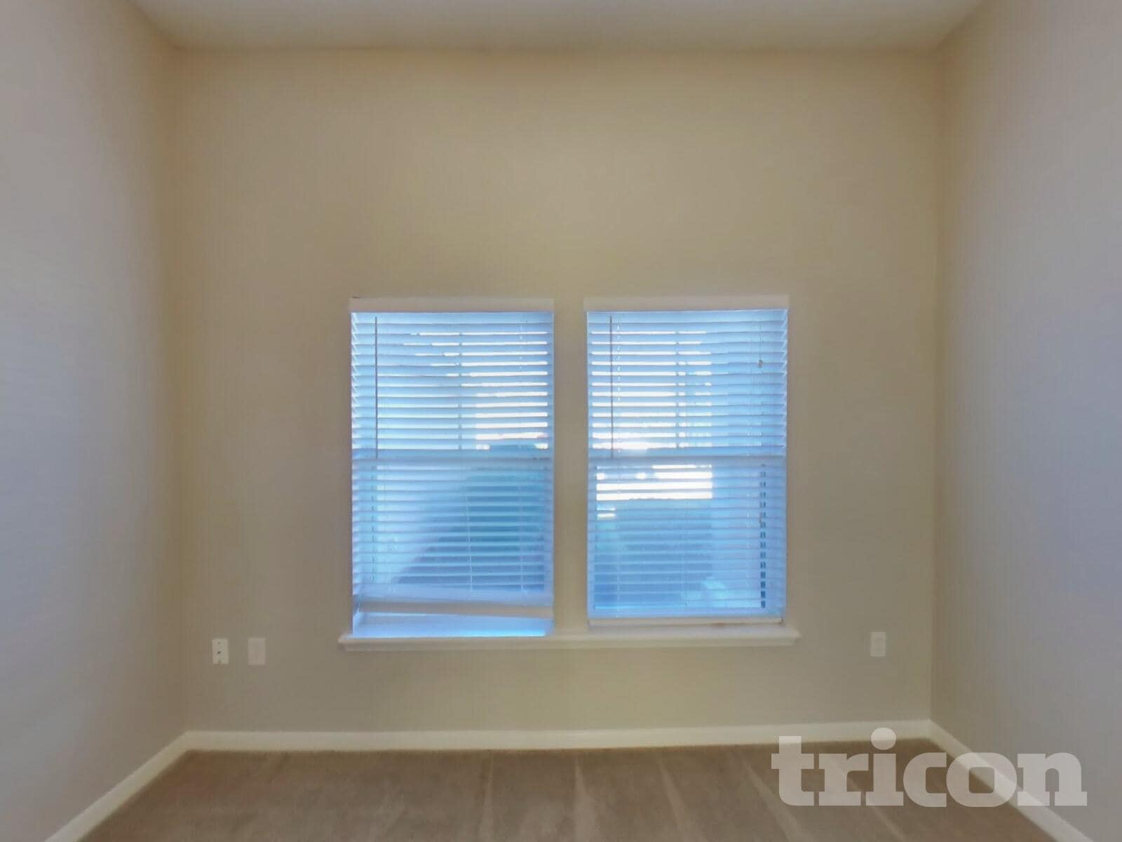 Building Photo - 9250 Spider Lily Ln