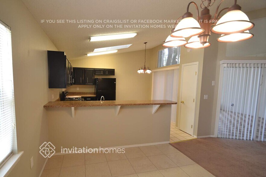 Building Photo - 6233 Vintage Dr