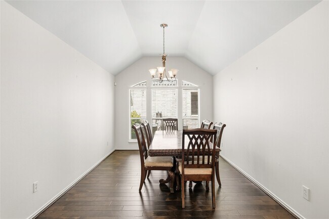 Building Photo - 3802 Windmill Links Dr